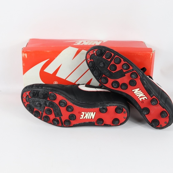 Vtg New 80s Nike Mens 10 Typhoon M Soccer Shoes